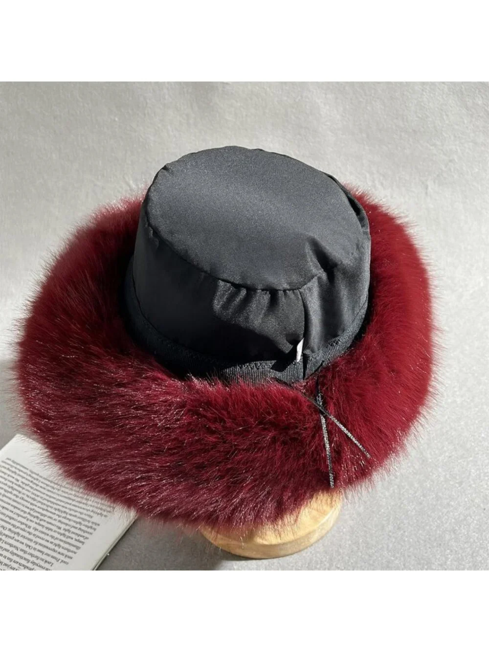 Cozy Oversized Faux Fur Bucket Hat for Women – Soft & Fluffy Winter Accessory